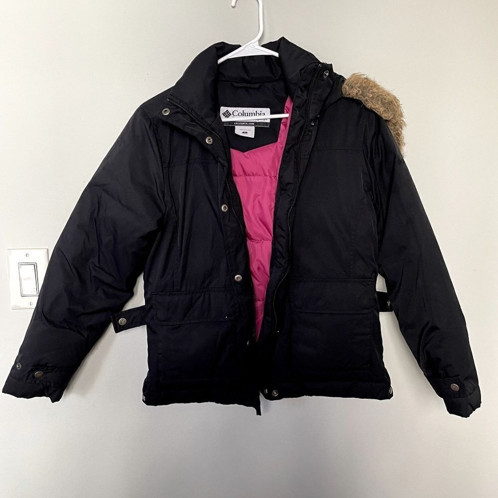 Columbia long sleeved puffer coat pockets winter style pink black removable hood